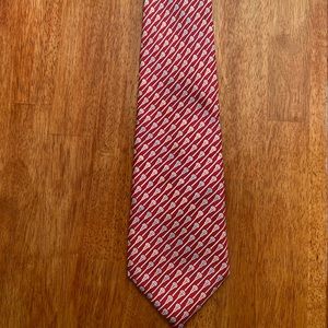 Vineyard Vines lacrosse tie 100 percent silk